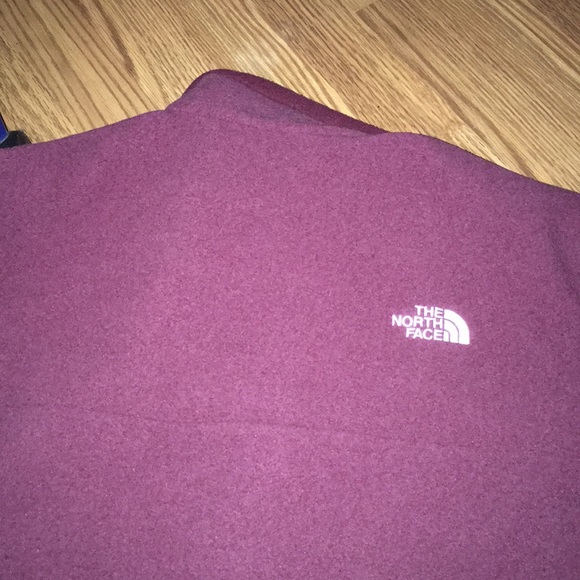 ❤️❤️New Size Large Burgundy fleece by north face - Picture 2 of 5